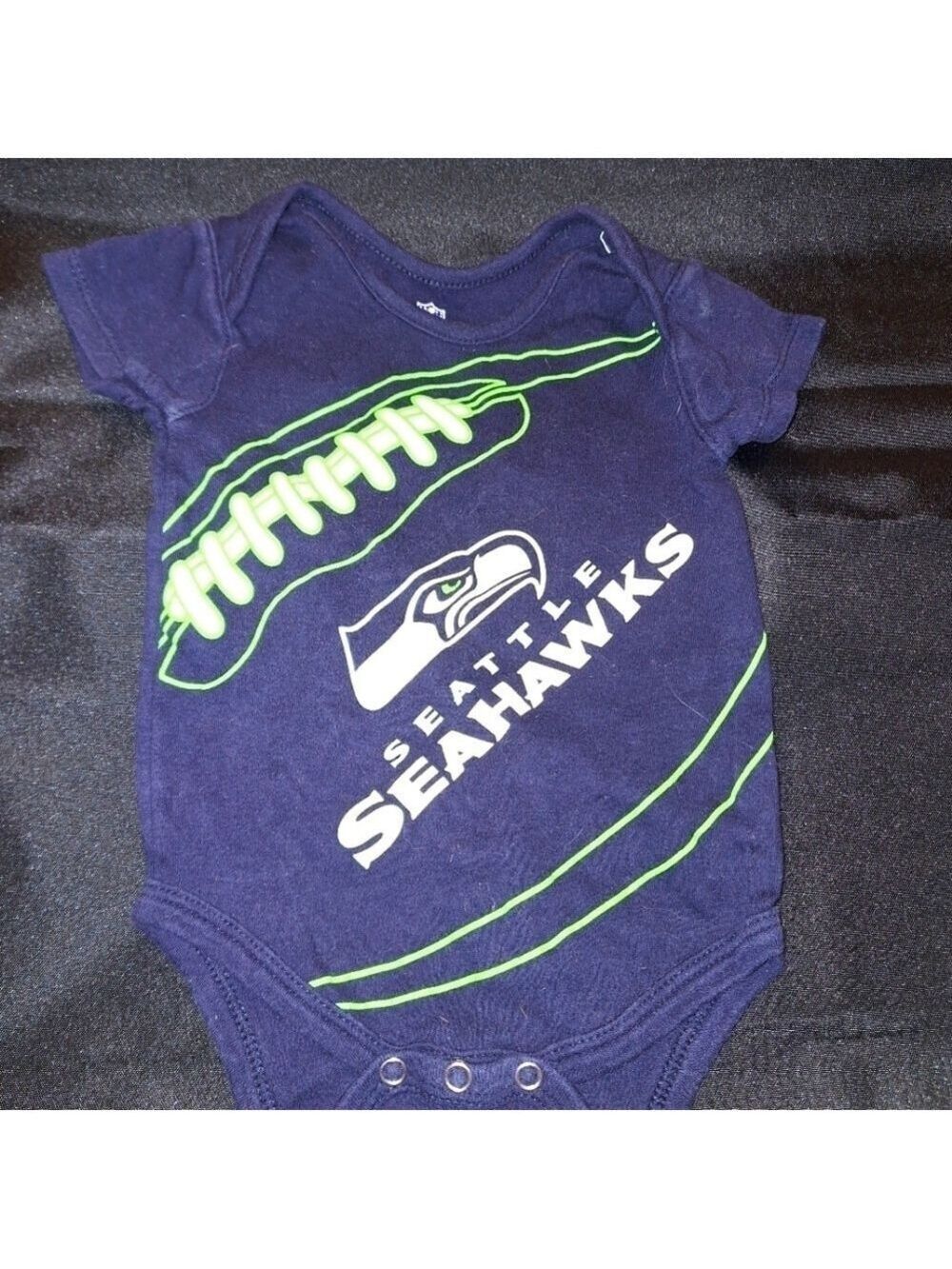NFL Seattle Seahawks Baby Bodysuit 6 to 9 Months